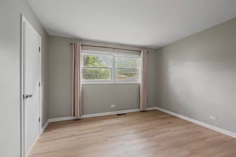 Bedroom - 1903 Highview Ave, Mchenry, IL 60050 photo 2 of 4