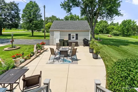 Exterior - Undisclosed, Aurora, IL 60506 photo 7 of 12