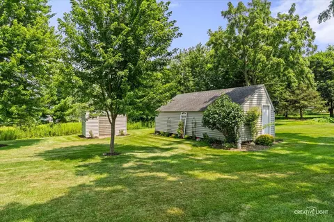 Exterior - Undisclosed, Aurora, IL 60506 photo 9 of 12