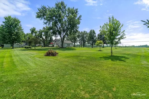Exterior - Undisclosed, Aurora, IL 60506 photo 12 of 12