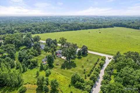 View/Area - Undisclosed, Aurora, IL 60506 photo 4 of 5