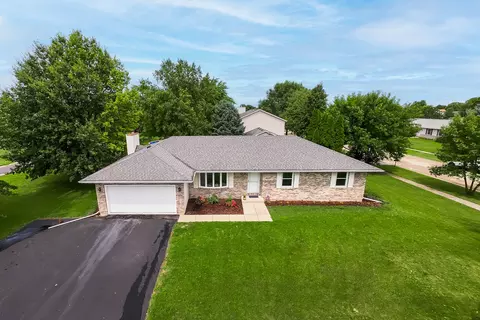 265 W Carol Ave, Cortland, IL 60112
