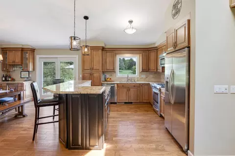 Kitchen - 9 N859 Channel Ct, Elgin, IL 60124 photo 1 of 3