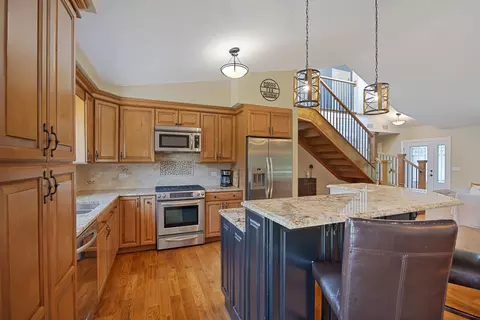 Kitchen - 9 N859 Channel Ct, Elgin, IL 60124 photo 3 of 3