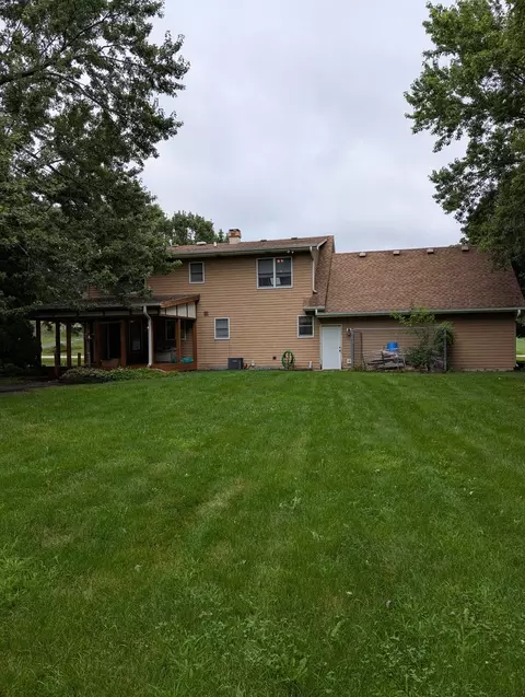 Exterior - 41 W475 Silvana Dr, Elgin, IL 60124 photo 5 of 5