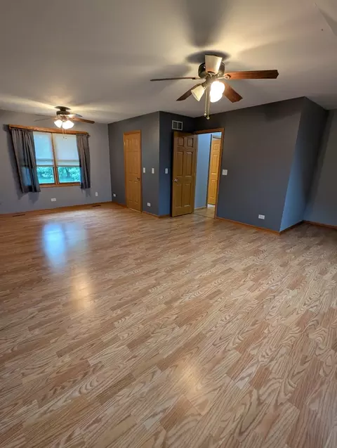 Bedroom - 41 W475 Silvana Dr, Elgin, IL 60124 photo 1 of 4