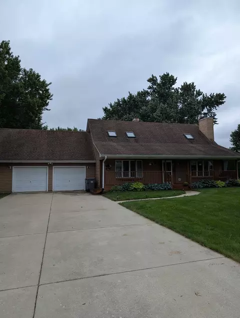 41 W475 Silvana Dr, Elgin, IL 60124