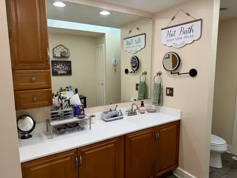 Bath - 19445 Shabbona Rd, Malta, IL 60150 photo 1 of 4