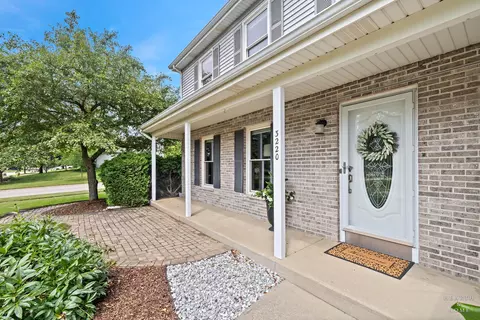 Exterior - 3220 W Lorient Dr, Mchenry, IL 60050 photo 2 of 10