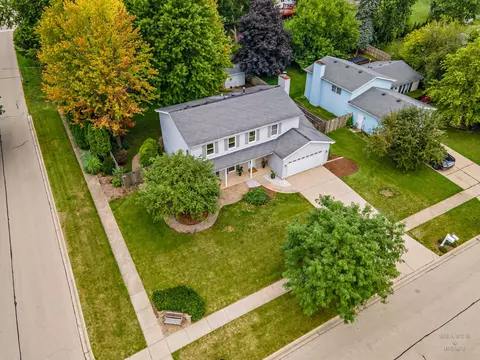 View/Area - 3220 W Lorient Dr, Mchenry, IL 60050 photo 1 of 3