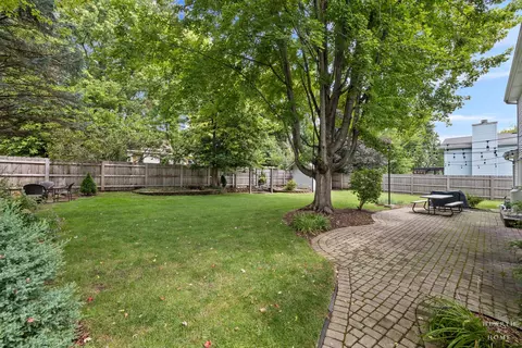 Exterior - 3220 W Lorient Dr, Mchenry, IL 60050 photo 3 of 10