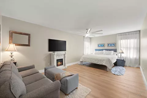 Bedroom - 3220 W Lorient Dr, Mchenry, IL 60050 photo 1 of 5