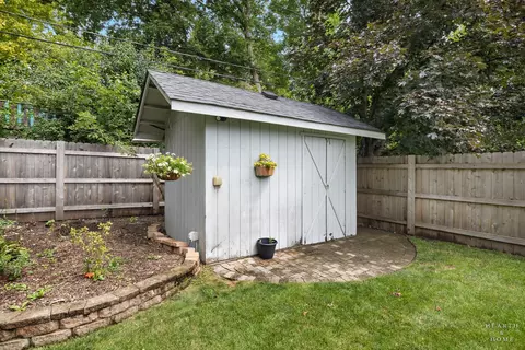 Exterior - 3220 W Lorient Dr, Mchenry, IL 60050 photo 9 of 10