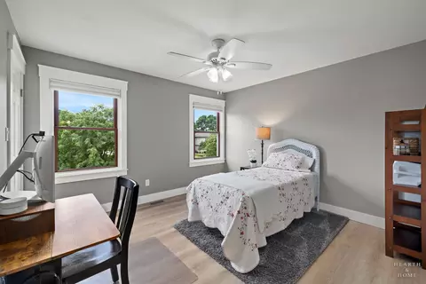 Bedroom - 3220 W Lorient Dr, Mchenry, IL 60050 photo 2 of 5