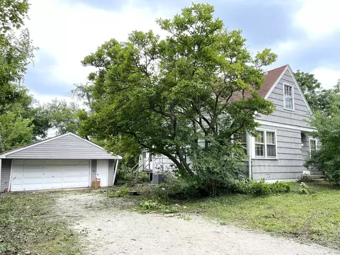 141 Plainfield Rd, Darien, IL 60561 photo 3