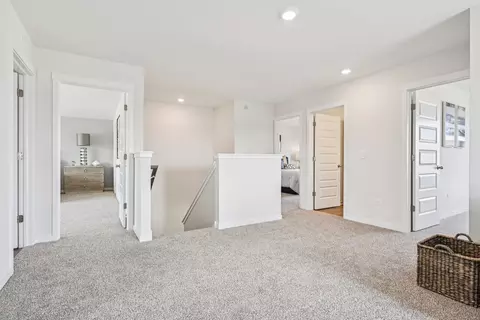 Entry Way - 300 Snowdrop Ln, Elgin, IL 60124 photo 4 of 8