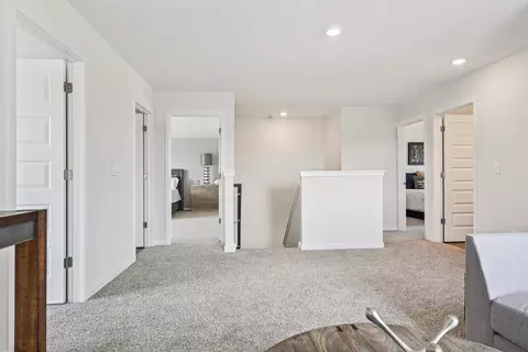 Entry Way - 300 Snowdrop Ln, Elgin, IL 60124 photo 7 of 8