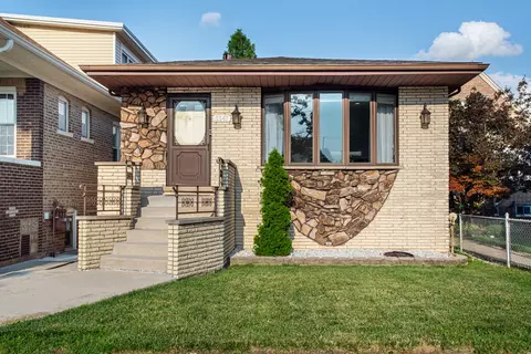 5547 S Neenah Ave, Chicago, IL 60638