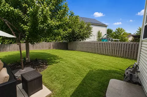 Exterior - 2244 Exeter Ct, Aurora, IL 60503 photo 7 of 8