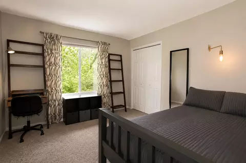 Bedroom - 2244 Exeter Ct, Aurora, IL 60503 photo 2 of 3
