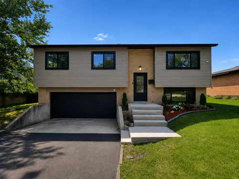 720 Blackhawk Dr, University Park, IL 60484