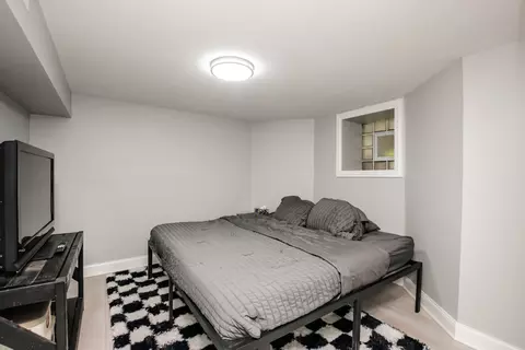 Bedroom - 735 E 50th St #2, Chicago, IL 60615 photo 2 of 3