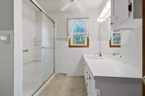 Bath - 21 Brookwood Dr, Normal, IL 61761 photo 1 of 1