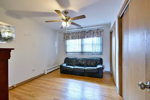 Bedroom - 611 N Lincoln Ave, Addison, IL 60101 photo 3 of 5