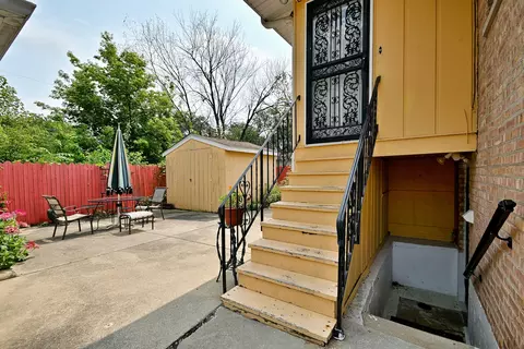 Exterior - 611 N Lincoln Ave, Addison, IL 60101 photo 2 of 3