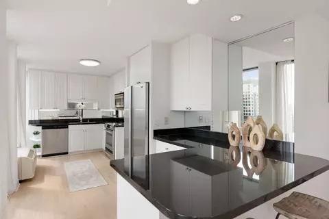 Kitchen - 111 E Chestnut St #30C, Chicago, IL 60611 photo 1 of 2