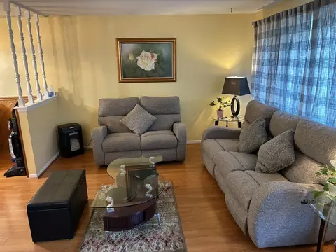Living - 14924 Knox Ave, Midlothian, IL 60445 photo 1 of 1