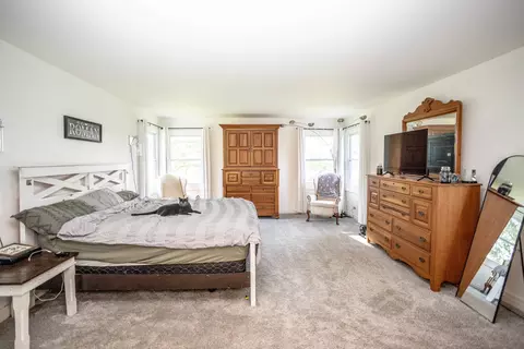 Bedroom - 1422 Eagle Ridge Dr, Antioch, IL 60002 photo 8 of 11
