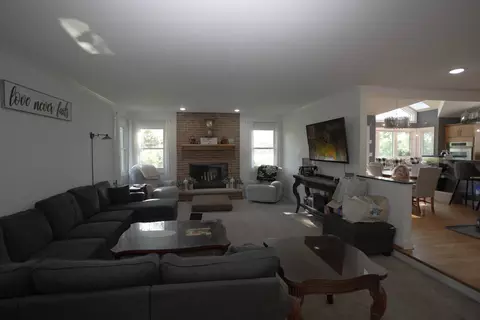 Other - 1422 Eagle Ridge Dr, Antioch, IL 60002 photo 2 of 11