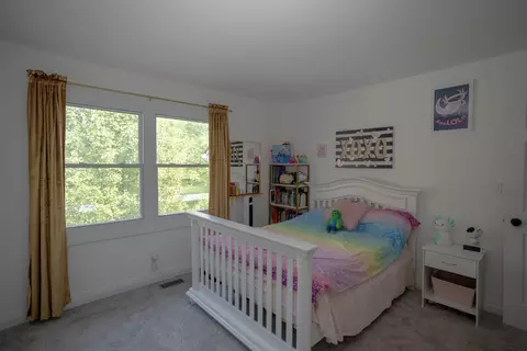 Bedroom - 1422 Eagle Ridge Dr, Antioch, IL 60002 photo 4 of 11
