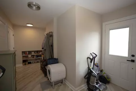 Entry Way - 1422 Eagle Ridge Dr, Antioch, IL 60002 photo 7 of 7