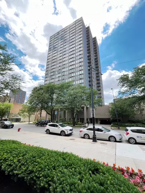 5320 N Sheridan Rd #2110, Chicago, IL 60640