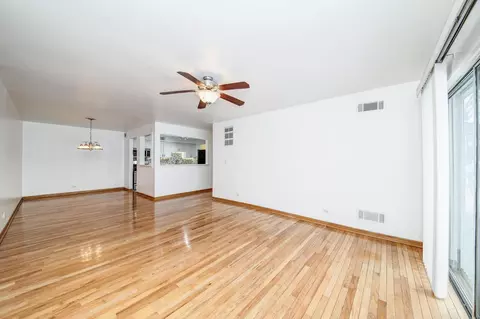 Living - 5300 Carriage Way Dr #107, Rolling Meadows, IL 60008 photo 2 of 3