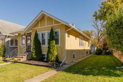 3223 Prairie Ave, Brookfield, IL 60513