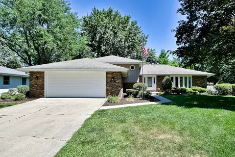 Exterior - 15231 S Meadow Ln, Plainfield, IL 60544 photo 2 of 6