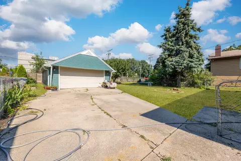 4604 Maple Ave, Forest View, IL 60402 photo 3