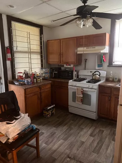 Kitchen - 5336 S Union Ave, Chicago, IL 60609 photo 1 of 2