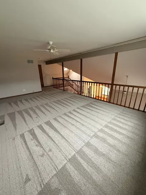 Living - 21070 W Hazelnut Ln, Plainfield, IL 60544 photo 4 of 6
