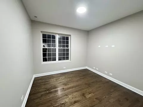 Bedroom - 543 E 43rd St #3W, Chicago, IL 60653 photo 1 of 4