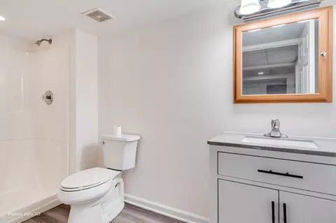 Bath - 19226 Crescent Dr, Mokena, IL 60448 photo 5 of 5