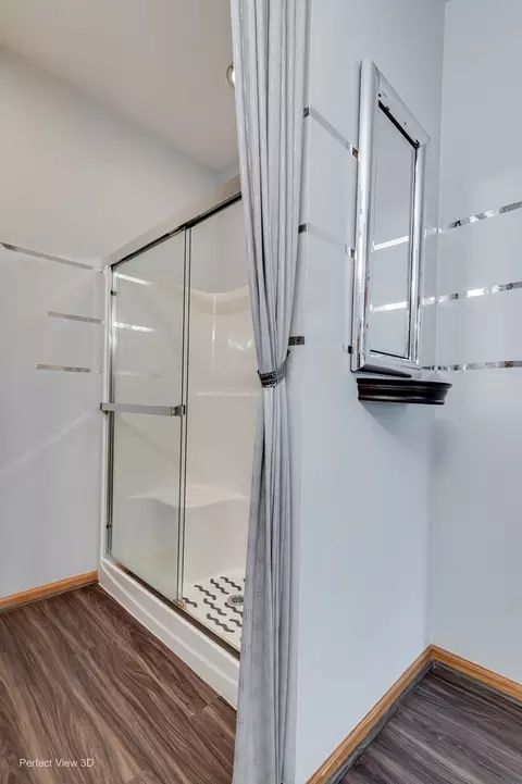 Bath - 19226 Crescent Dr, Mokena, IL 60448 photo 2 of 5