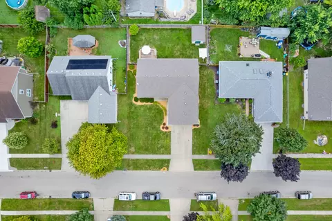 View/Area - 606 Edgelawn Dr, Plano, IL 60545 photo 9 of 15