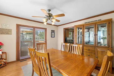 Dining - 606 Edgelawn Dr, Plano, IL 60545 photo 2 of 3