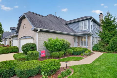262 Benton Ln, Bloomingdale, IL 60108