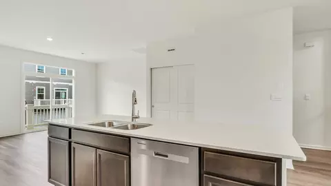 Kitchen - 1336 Foxglove Dr, Bartlett, IL 60103 photo 10 of 12