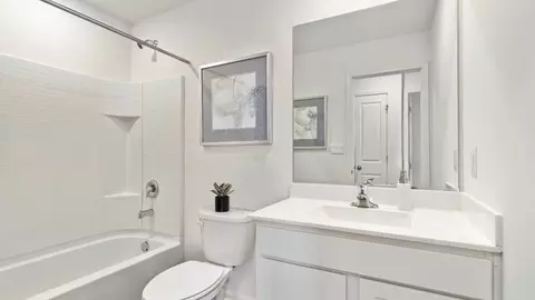 Bath - 1336 Foxglove Dr, Bartlett, IL 60103 photo 4 of 5